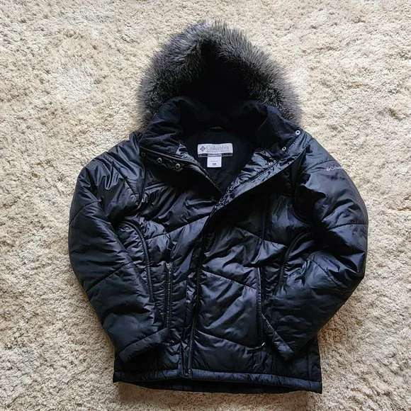 Columbia faux fur 2025